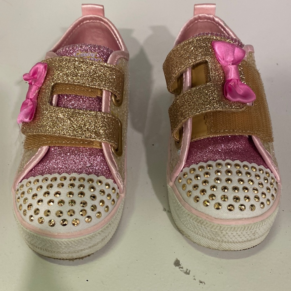 Light up girls shoes